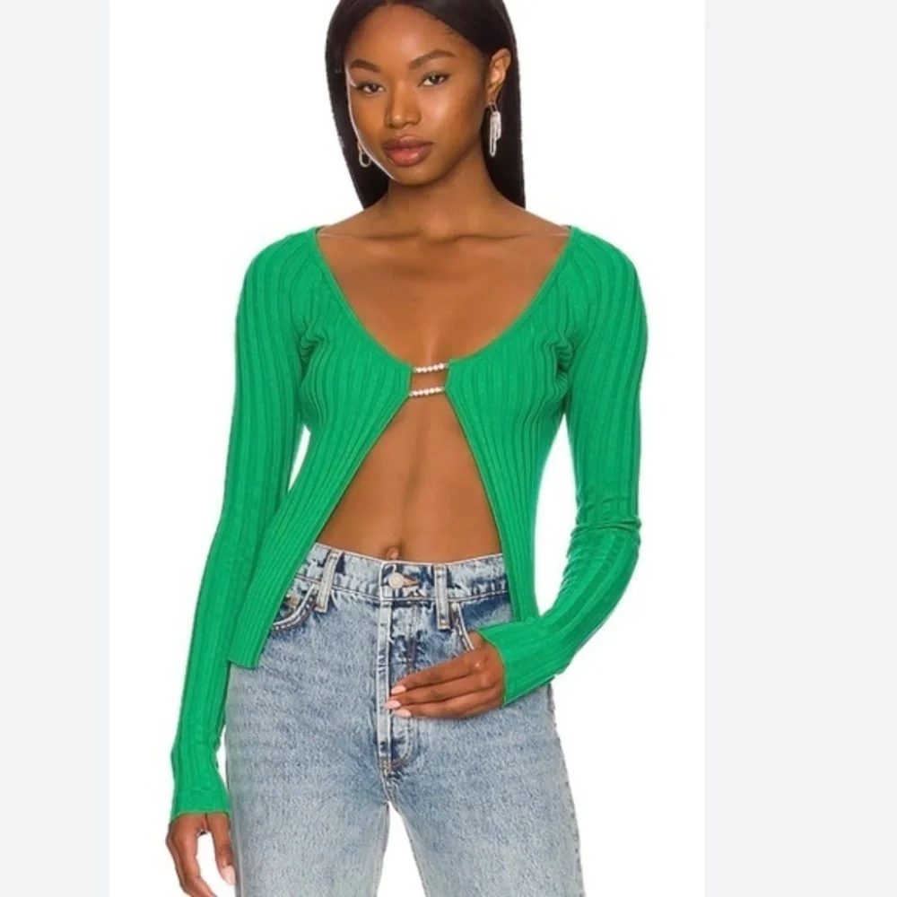 NWOT Lovers and Friends Mary Sweater with Chain (sz XS)